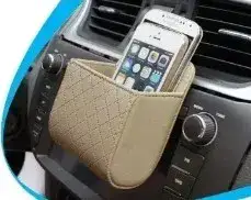 נרתיק רב תכליתי נתלה על פתחי האיוורור.