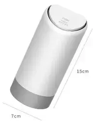 פח אשפה ארוך לבן.